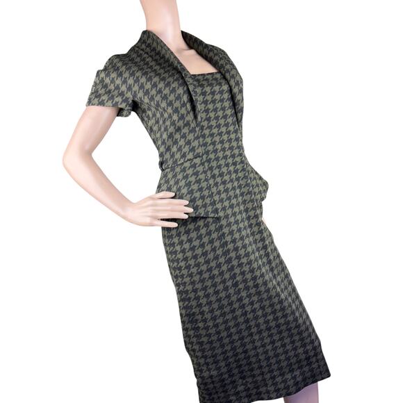 Gucci M Wool Houndstooth Peplum Sheath Dress - Picture 11 of 11